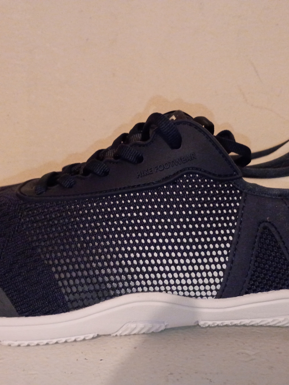 HIKE Men’s Unisex Navy Blue and White Mesh Athletic Sneaker